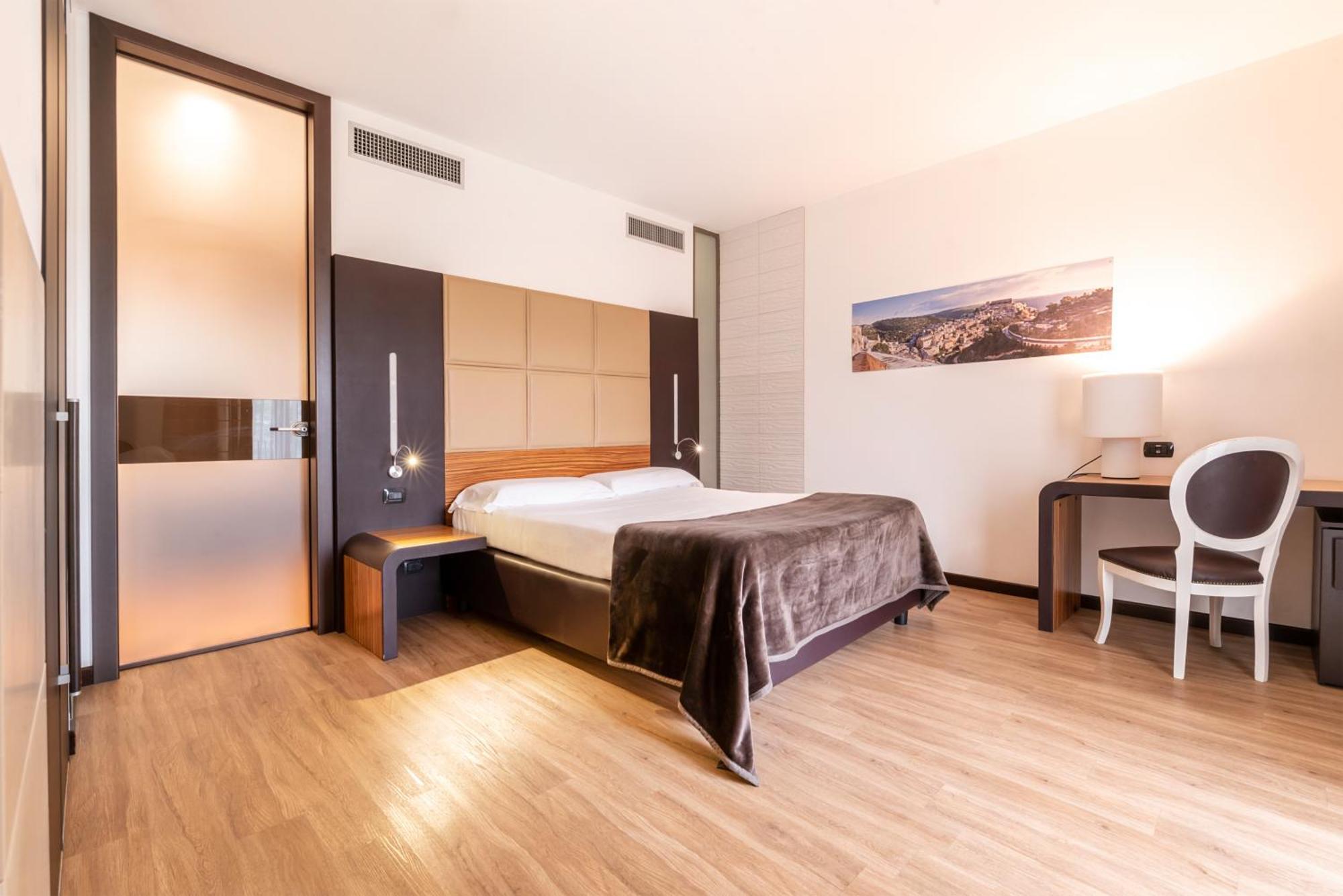 Hotel San Giorgio Palace Ibla 4*